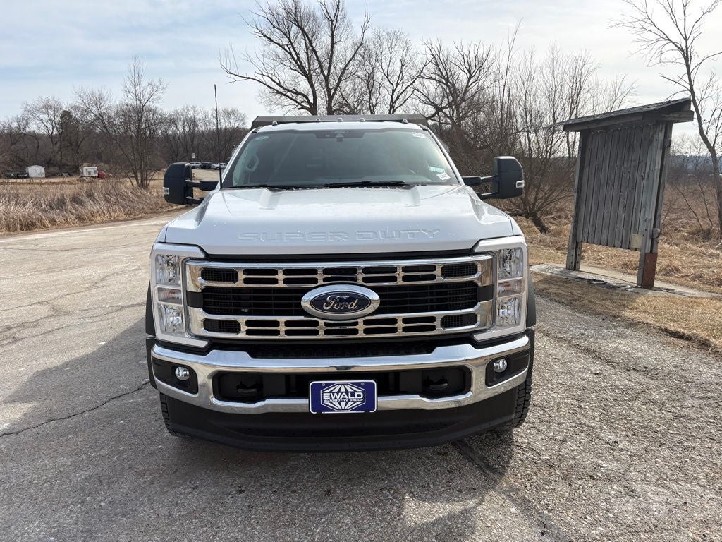 2026 Ford F-450SD — detail view