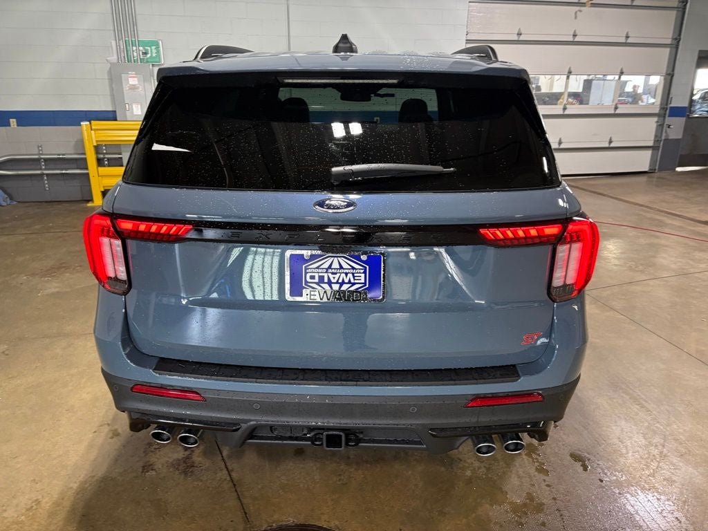 2026 Ford Explorer — detail view