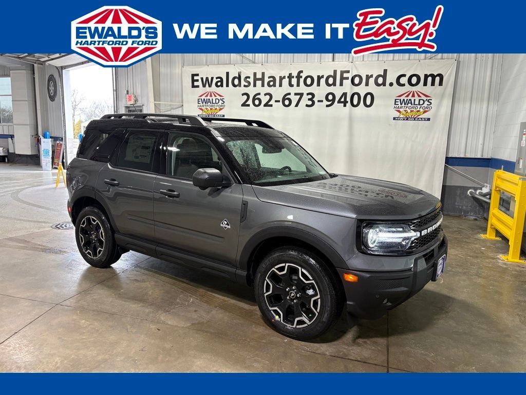 2026 Ford Bronco Sport Outer Banks in Gray Metallic — front three-quarter view