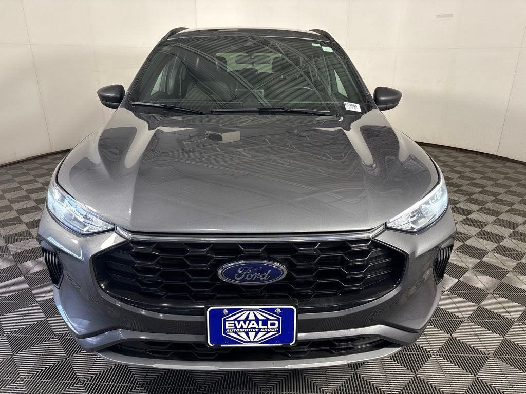 2023 Ford Escape — rear three-quarter view