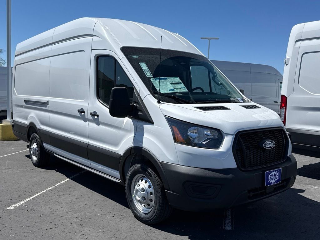2026 Ford Transit-250 — side profile view