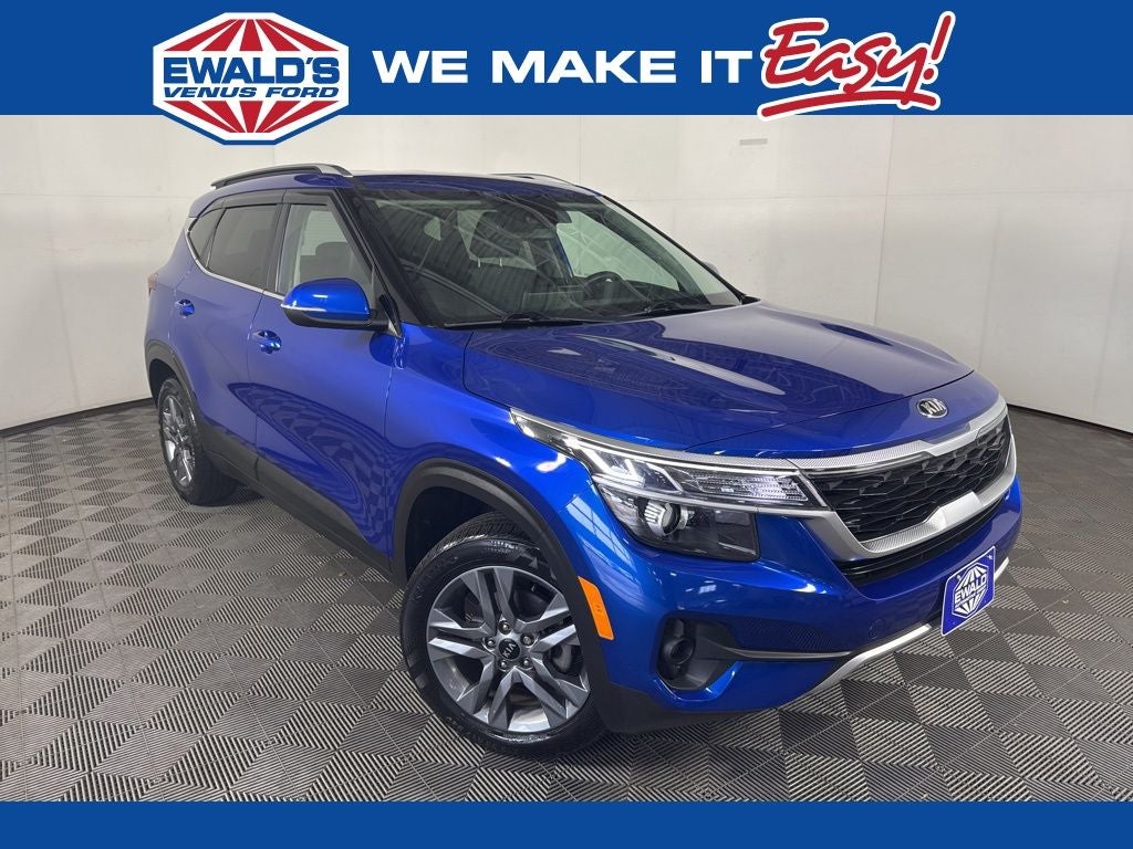 2021 Kia Seltos S in Neptune Blue — front three-quarter view